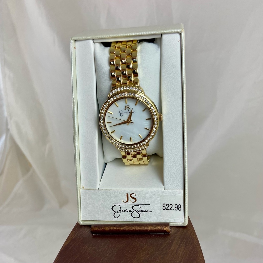 Jessica Simpson Crystal Accented Woman's Watch JW0002GD Gold Pearl 35mm NEW READ
